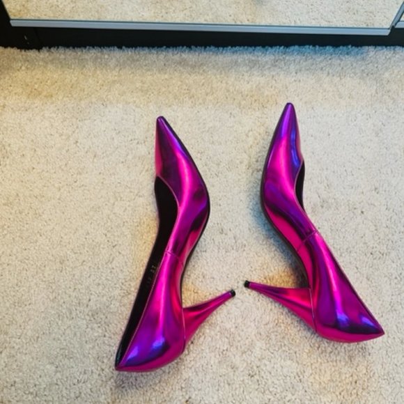 Saint Laurent heels (Fuchsia Color) - Picture 2 of 4